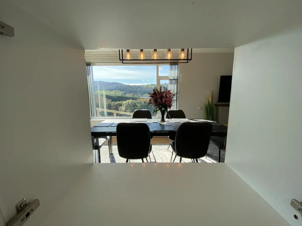 Useful hatch through to dining area Useful hatch through to dining area